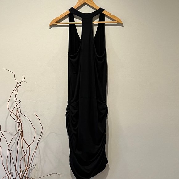 Last chance donating Athleta Dress Racerback Black medium - Picture 2 of 4